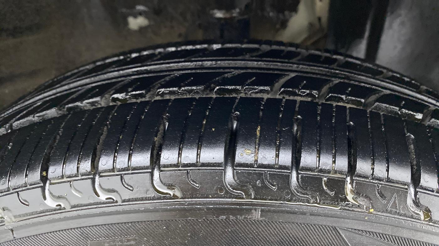 2019 Maruti New Wagon-R VXI 1.2, CNG, Manual, 61,219 km, Right Front Tyre Tread