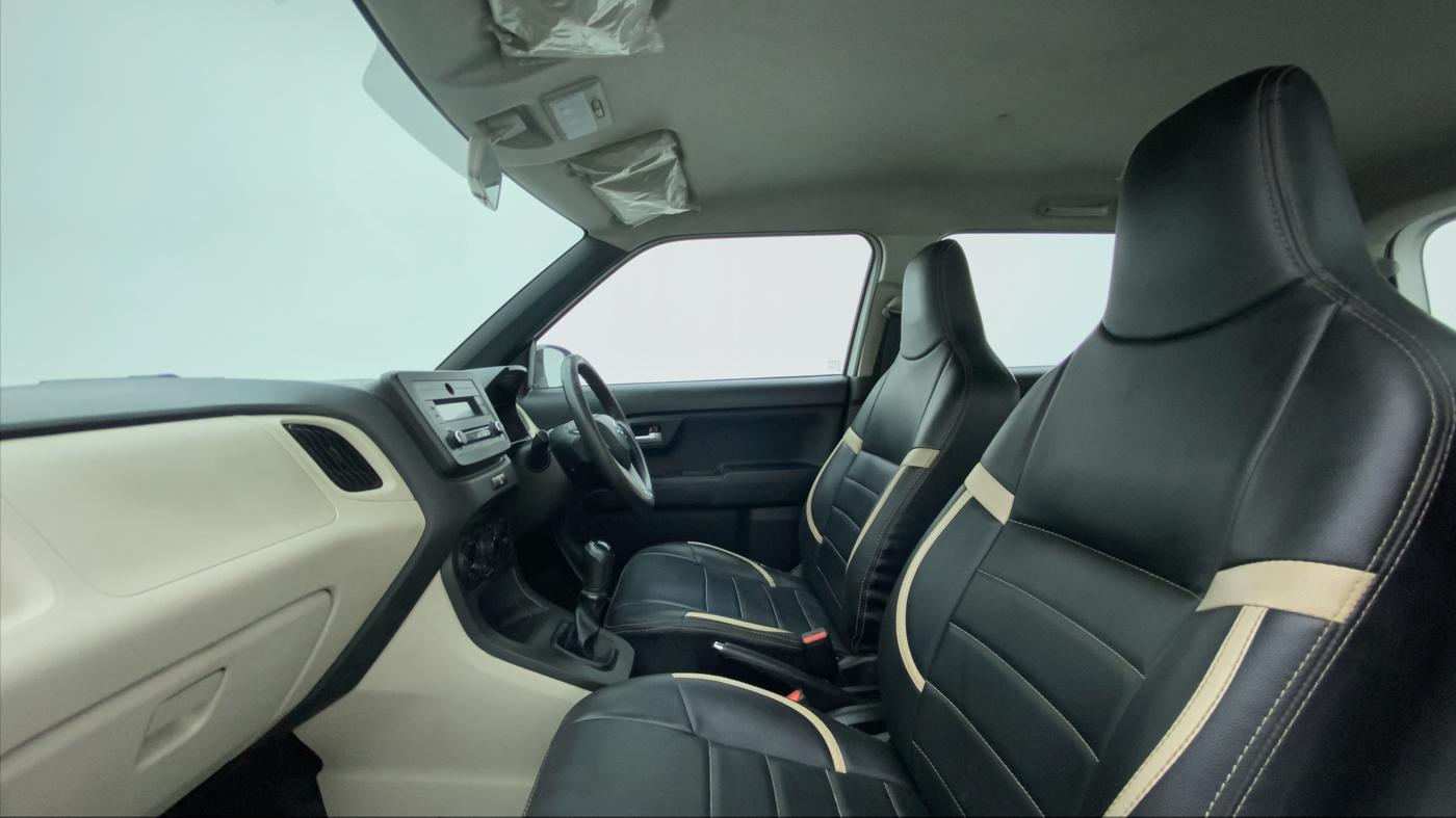 2019 Maruti New Wagon-R VXI 1.2, CNG, Manual, 61,219 km, Right Side Front Door Cabin