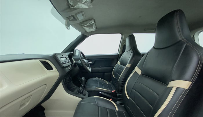 2019 Maruti New Wagon-R VXI 1.2, CNG, Manual, 61,219 km, Right Side Front Door Cabin