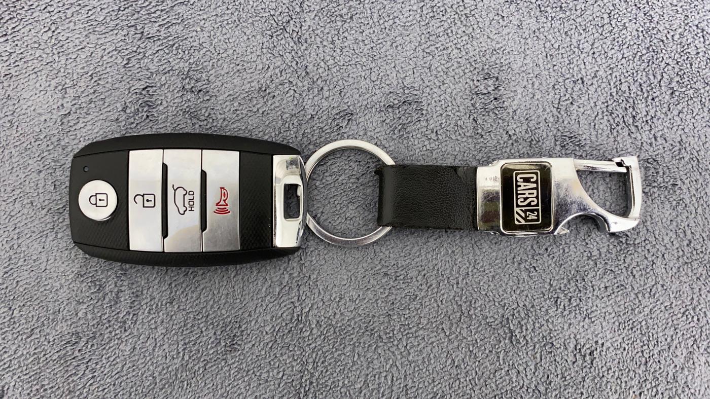 2020 KIA SELTOS HTX PLUS AT1.5 DIESEL, Diesel, Automatic, 99,606 km, Key Close Up