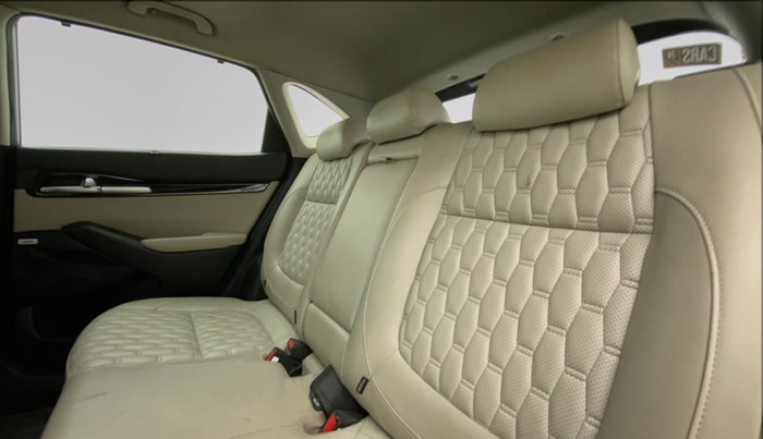 2020 KIA SELTOS HTX PLUS AT1.5 DIESEL, Diesel, Automatic, 99,606 km, Right Side Rear Door Cabin