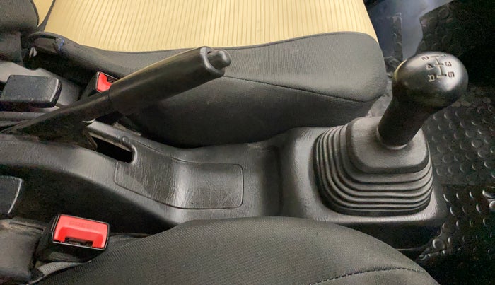 2018 Maruti Eeco 5 STR WITH A/C+HTR, Petrol, Manual, 50,231 km, Gear Lever
