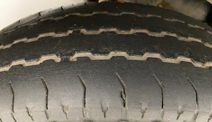 2018 Maruti Eeco 5 STR WITH A/C+HTR, Petrol, Manual, 50,231 km, Right Rear Tyre Tread