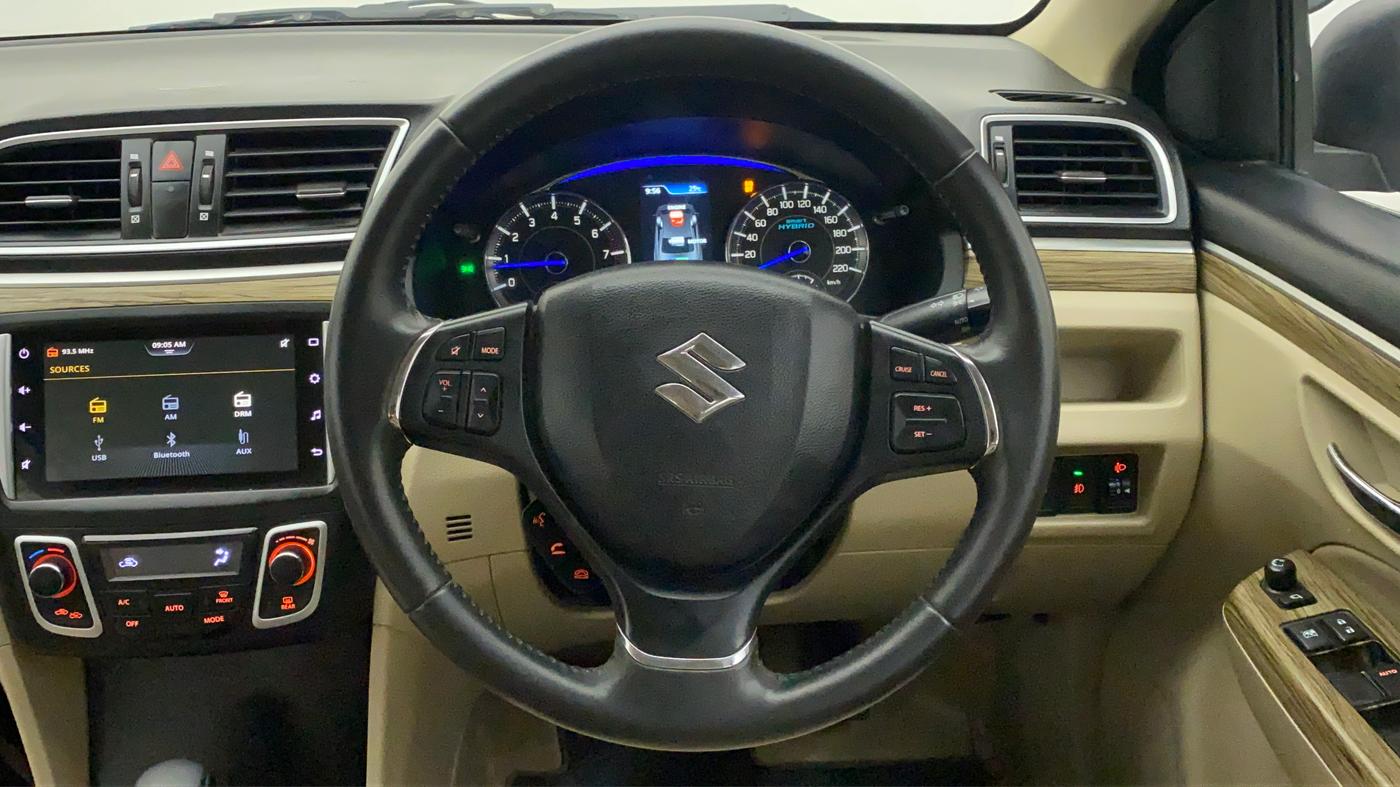 2020 Maruti Ciaz ALPHA  AT 1.5 SHVS PETROL, Petrol, Automatic, 10,096 km, Steering Wheel Close Up