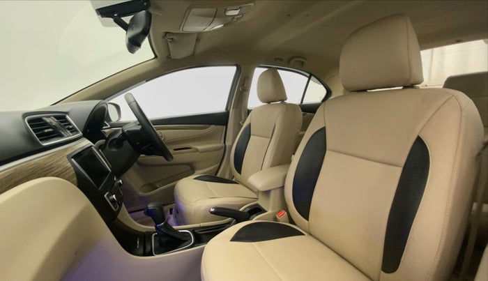 2020 Maruti Ciaz ALPHA  AT 1.5 SHVS PETROL, Petrol, Automatic, 10,096 km, Right Side Front Door Cabin
