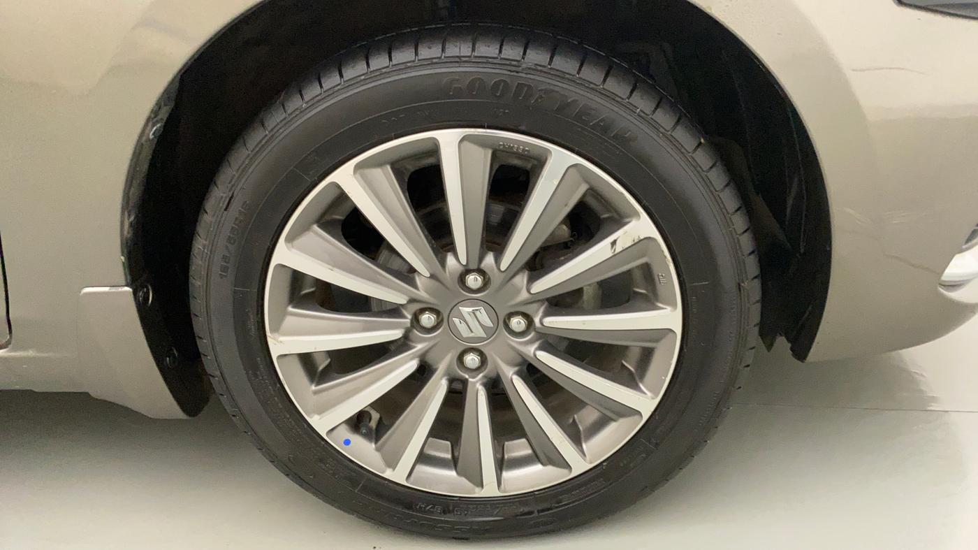 2020 Maruti Ciaz ALPHA  AT 1.5 SHVS PETROL, Petrol, Automatic, 10,096 km, Right Front Wheel