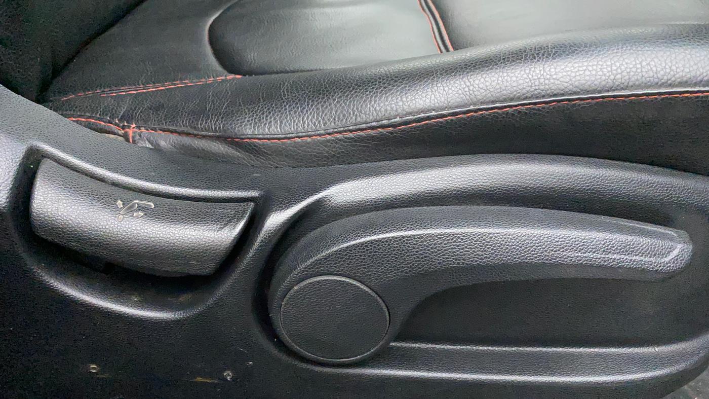 2019 Hyundai Creta S 1.4 DIESEL, Diesel, Manual, 64,008 km, Driver Side Adjustment Panel