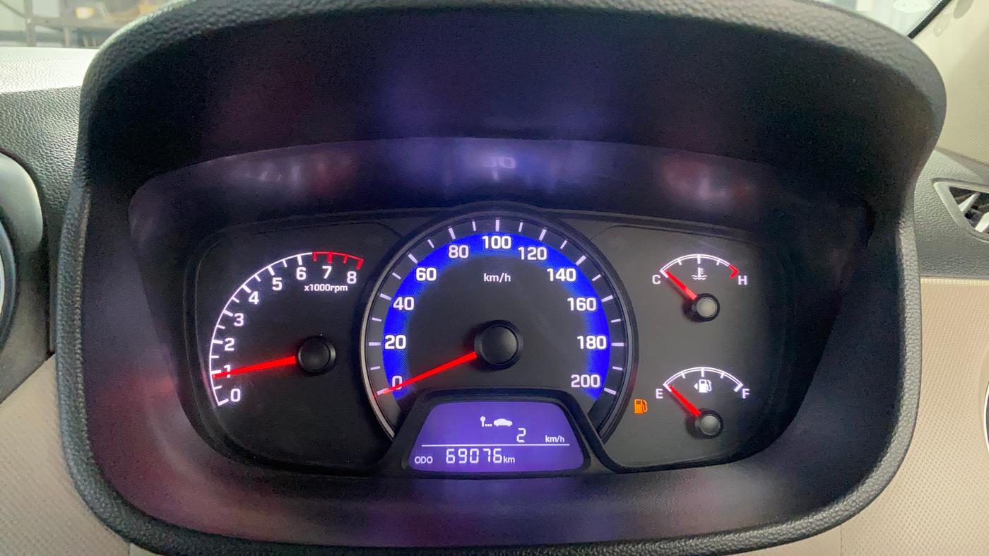 2017 Hyundai Xcent E+, Petrol, Manual, 69,046 km, Odometer Image
