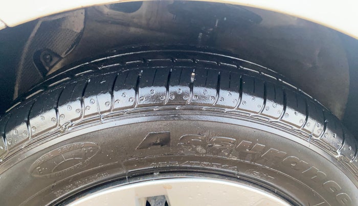 2017 Hyundai Xcent E+, Petrol, Manual, 69,046 km, Left Front Tyre Tread