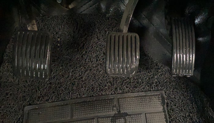 2017 Hyundai Xcent E+, Petrol, Manual, 69,046 km, Pedals