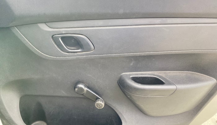 2017 Renault Kwid RXL, Petrol, Manual, 63,538 km, Driver Side Door Panels Control