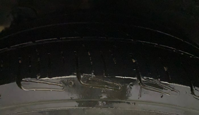 2016 Hyundai Grand i10 SPORTZ 1.2 KAPPA VTVT, Petrol, Manual, 80,035 km, Right Rear Tyre Tread