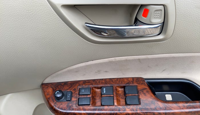 2016 Maruti Swift Dzire ZXI, Petrol, Manual, 54,544 km, Driver Side Door Panels Control