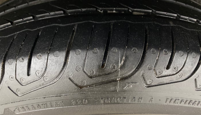 2017 Honda Jazz 1.2L I-VTEC VX, Petrol, Manual, 68,040 km, Left Rear Tyre Tread