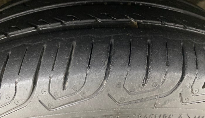 2017 Honda Jazz 1.2L I-VTEC VX, Petrol, Manual, 68,040 km, Right Front Tyre Tread