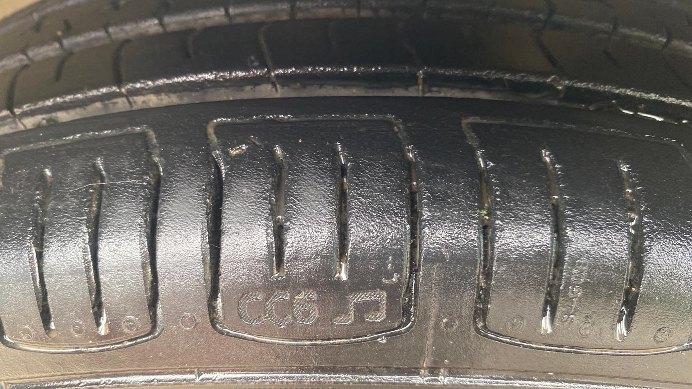 2017 Maruti Celerio ZXI AMT, Petrol, Automatic, 69,455 km, Right Front Tyre Tread