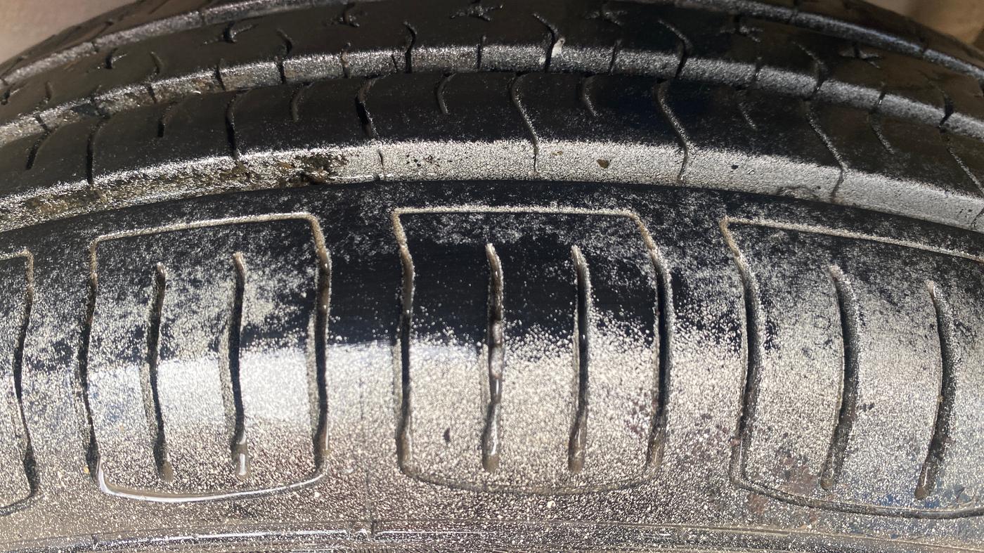 2017 Maruti Celerio ZXI AMT, Petrol, Automatic, 69,455 km, Left Rear Tyre Tread