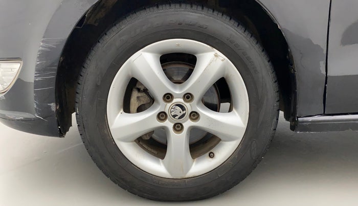 2014 Skoda Rapid 1.6 TDI AMBITION PLUS AT, Diesel, Automatic, 80,920 km, Left Front Wheel