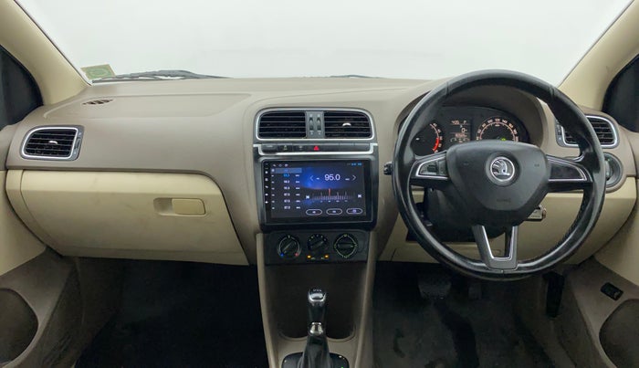 2014 Skoda Rapid 1.6 TDI AMBITION PLUS AT, Diesel, Automatic, 80,920 km, Dashboard