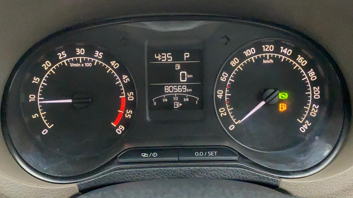 2014 Skoda Rapid 1.6 TDI AMBITION PLUS AT, Diesel, Automatic, 80,920 km, Odometer Image