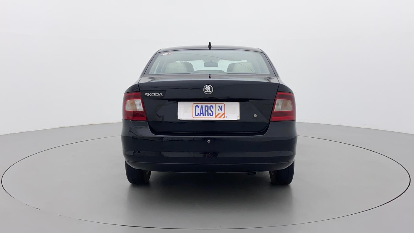 2014 Skoda Rapid 1.6 TDI AMBITION PLUS AT, Diesel, Automatic, 80,920 km, Back/Rear