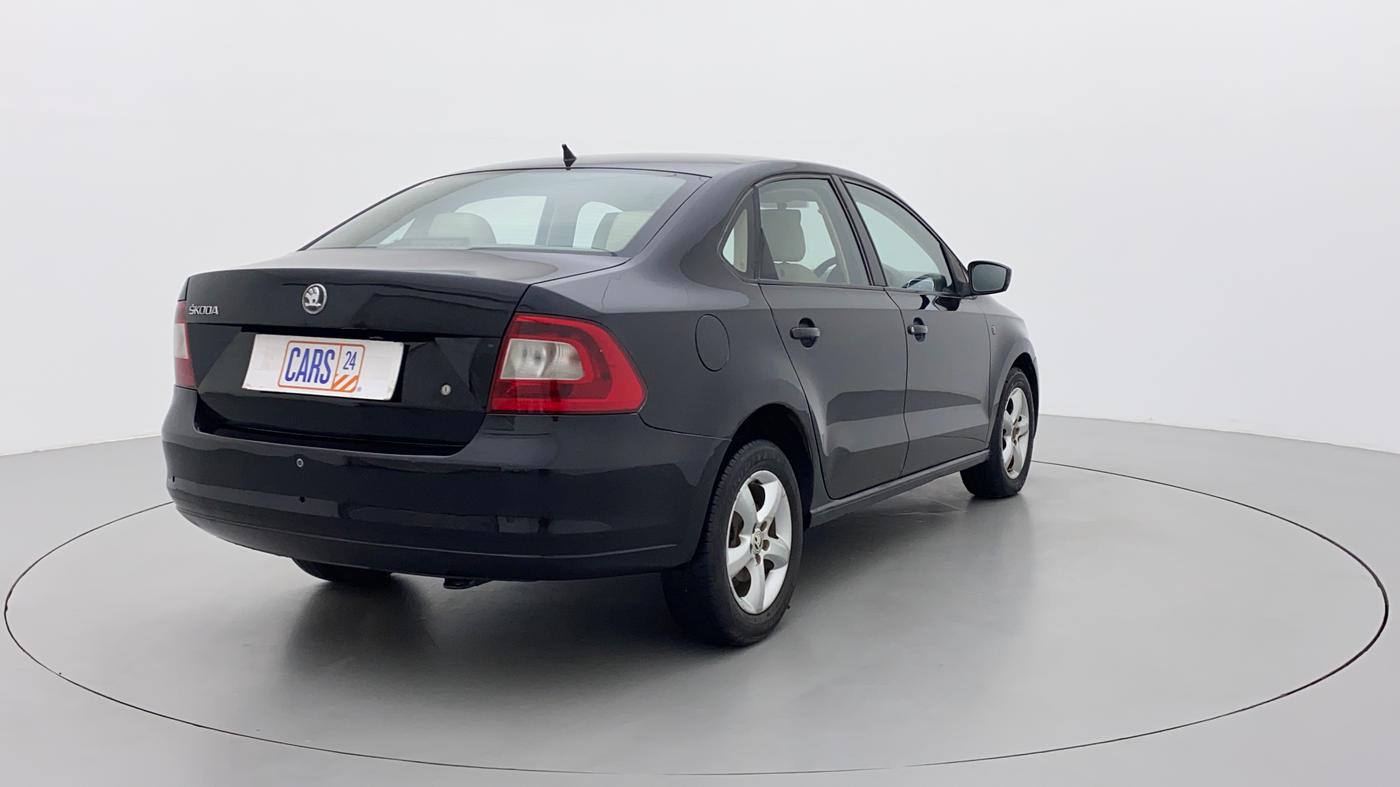 2014 Skoda Rapid 1.6 TDI AMBITION PLUS AT, Diesel, Automatic, 80,920 km, Right Back Diagonal
