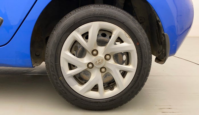 2019 Hyundai Grand i10 MAGNA AT 1.2 KAPPA VTVT, Petrol, Automatic, 30,061 km, Left Rear Wheel