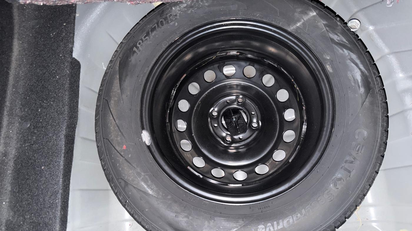 2023 Tata PUNCH PURE MT, Petrol, Manual, 3,338 km, Spare Tyre