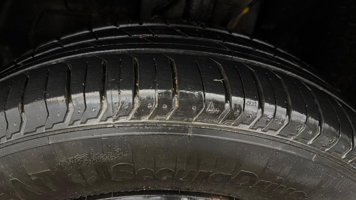 2023 Tata PUNCH PURE MT, Petrol, Manual, 3,338 km, Left Front Tyre Tread