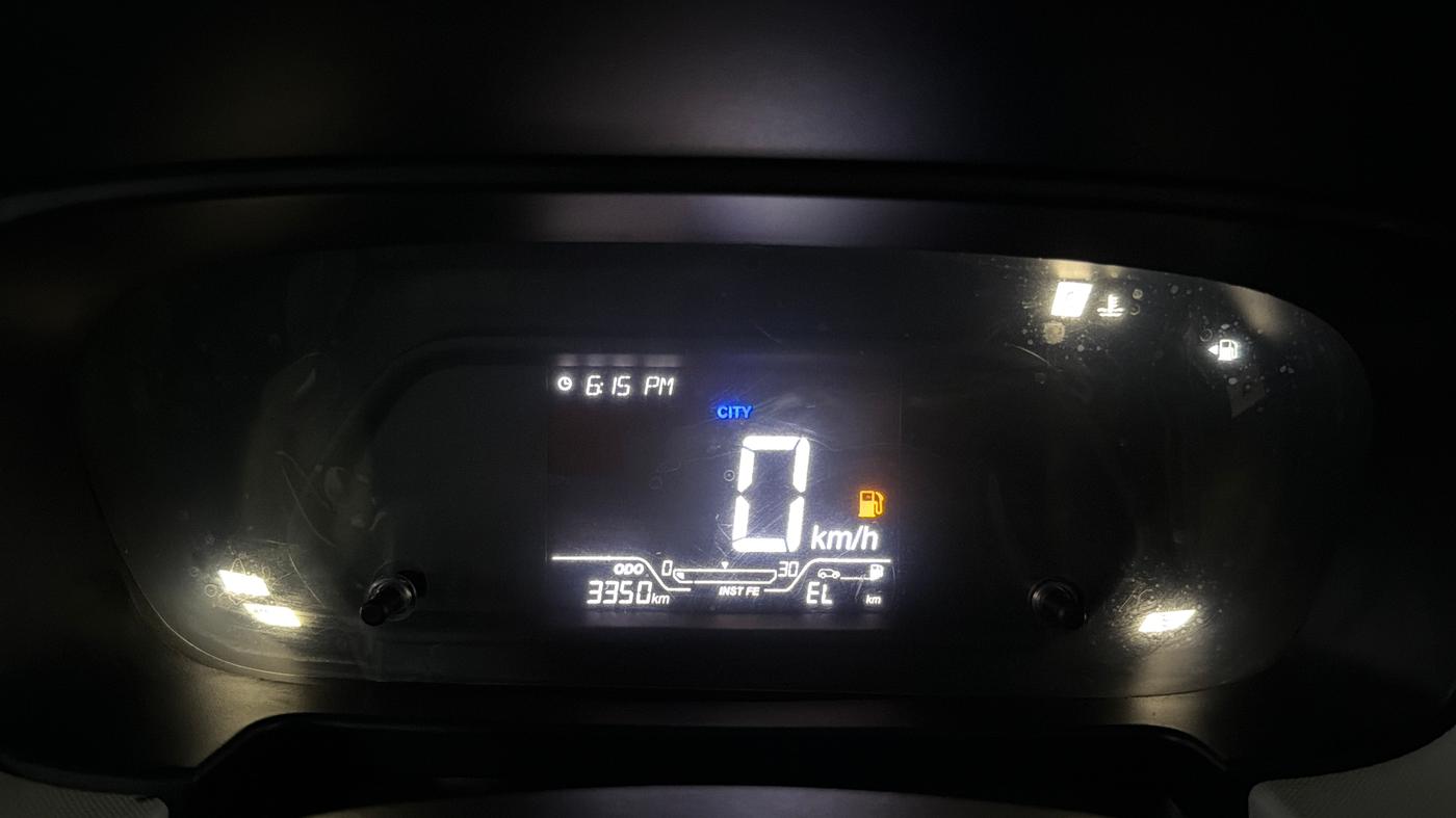 2023 Tata PUNCH PURE MT, Petrol, Manual, 3,338 km, Odometer Image