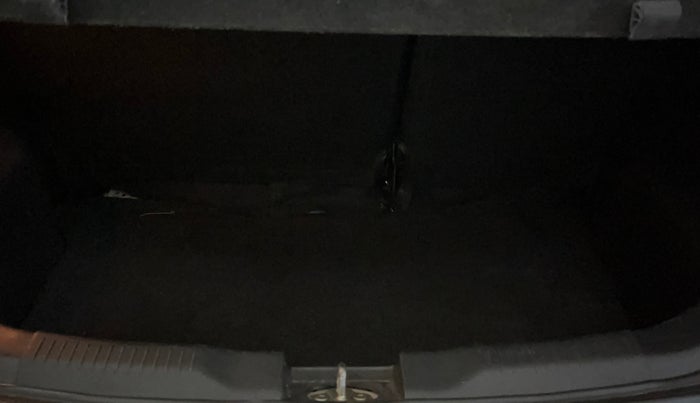 2022 Maruti IGNIS ZETA 1.2, Petrol, Manual, 45,671 km, Boot Inside