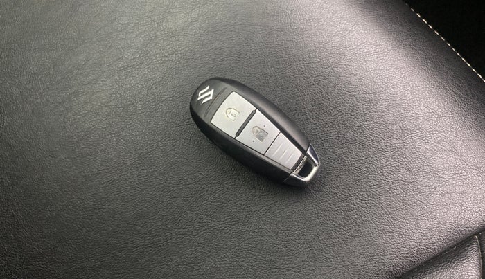 2018 Maruti Baleno ALPHA DIESEL 1.3, Diesel, Manual, 1,00,709 km, Key Close Up