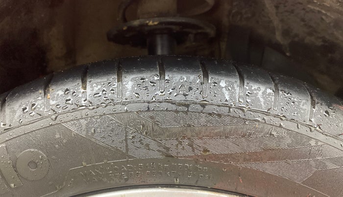 2018 Maruti Baleno ALPHA DIESEL 1.3, Diesel, Manual, 1,00,709 km, Right Front Tyre Tread