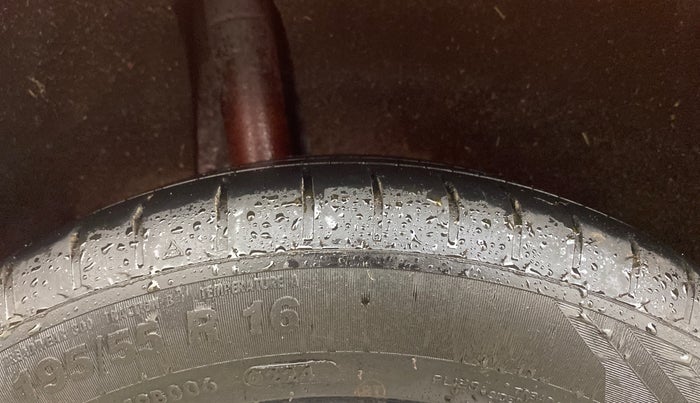 2018 Maruti Baleno ALPHA DIESEL 1.3, Diesel, Manual, 1,00,709 km, Right Rear Tyre Tread