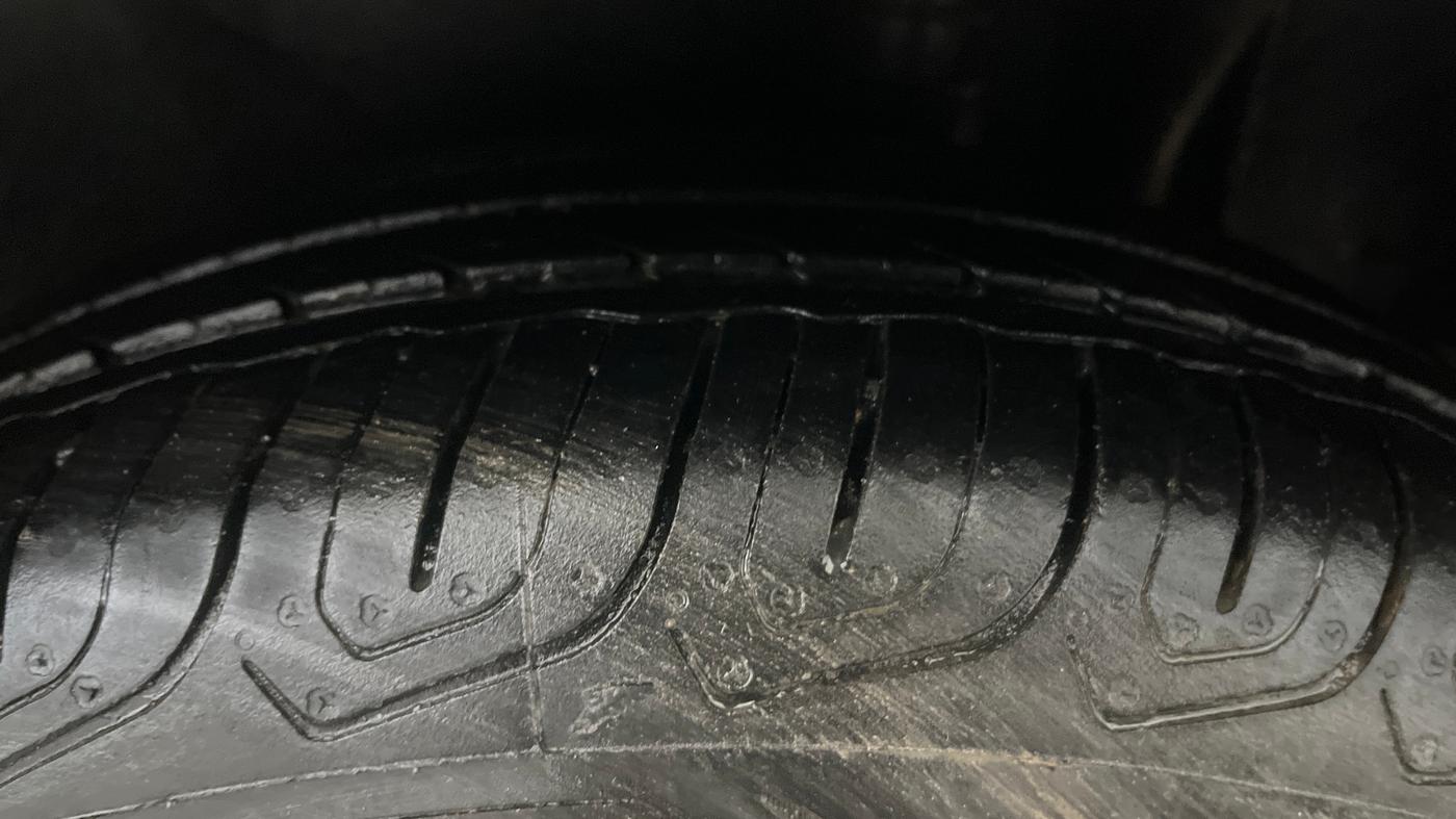 2014 Nissan Sunny XL CVT, Petrol, Automatic, 62,625 km, Left Rear Tyre Tread