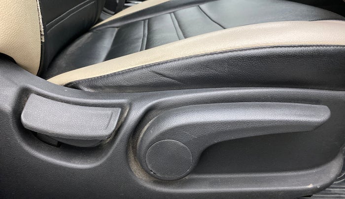 2017 Hyundai Verna 1.6 EX CRDI, Diesel, Manual, 93,175 km, Driver Side Adjustment Panel