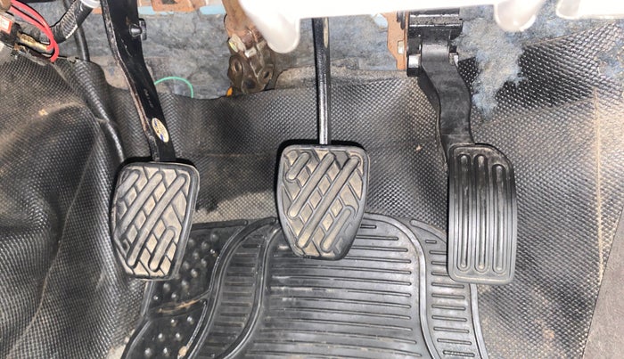 2014 Datsun Go A, Petrol, Manual, 81,445 km, Pedals