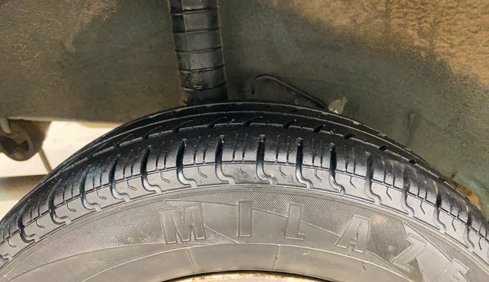 2014 Datsun Go A, Petrol, Manual, 81,445 km, Right Rear Tyre Tread