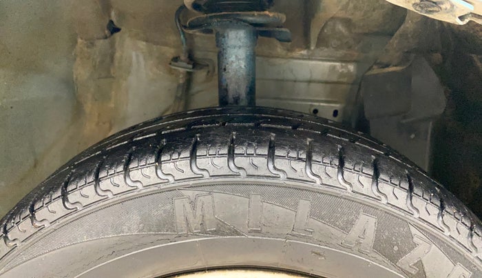 2014 Datsun Go A, Petrol, Manual, 81,445 km, Right Front Tyre Tread