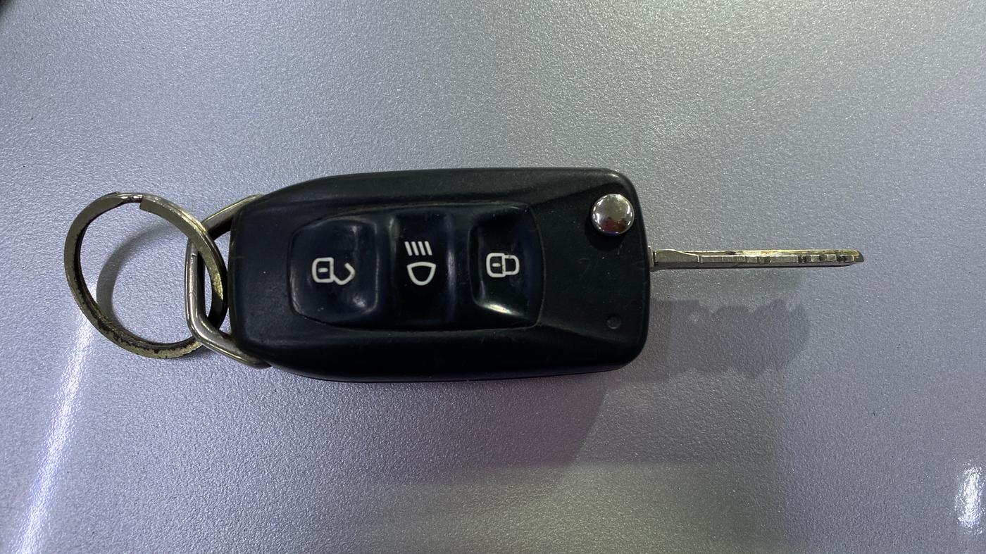 2016 Tata Tiago XM PETROL, Petrol, Manual, 59,462 km, Key Close Up