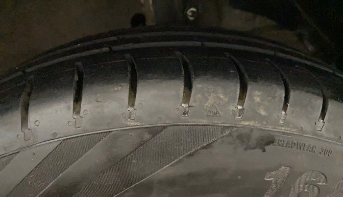 2019 Maruti Dzire VXI, Petrol, Manual, 1,17,801 km, Right Front Tyre Tread