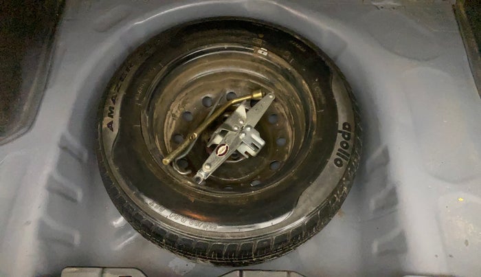 2019 Maruti Dzire VXI, Petrol, Manual, 1,17,801 km, Spare Tyre