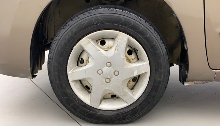 2013 Maruti Wagon R 1.0 LXI, Petrol, Manual, 62,098 km, Left Front Wheel