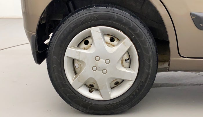 2013 Maruti Wagon R 1.0 LXI, Petrol, Manual, 62,098 km, Right Rear Wheel