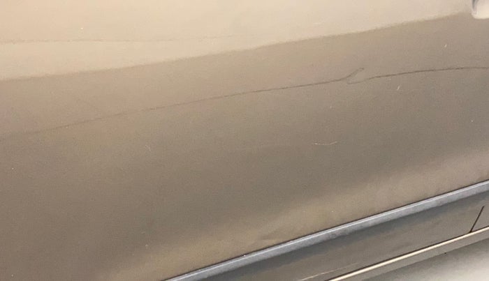 2013 Maruti Wagon R 1.0 LXI, Petrol, Manual, 62,098 km, Front passenger door - Slightly dented