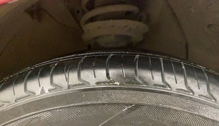 2016 Hyundai Xcent SX 1.2, Petrol, Manual, 48,240 km, Right Front Tyre Tread