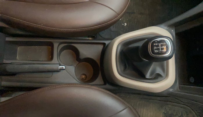 2016 Hyundai Xcent SX 1.2, Petrol, Manual, 48,240 km, Gear Lever