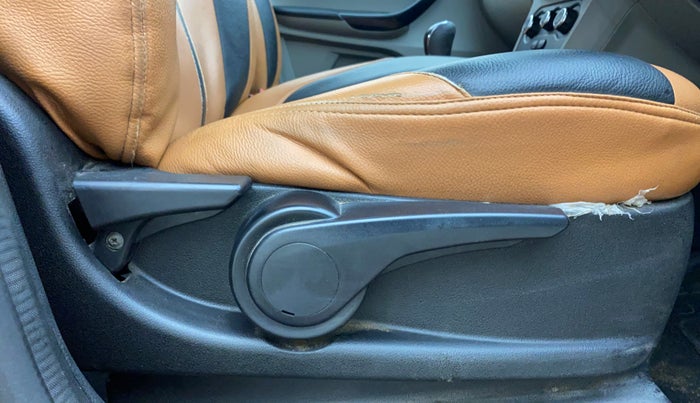 2018 Tata Tiago XZ PETROL, Petrol, Manual, 72,897 km, Driver Side Adjustment Panel