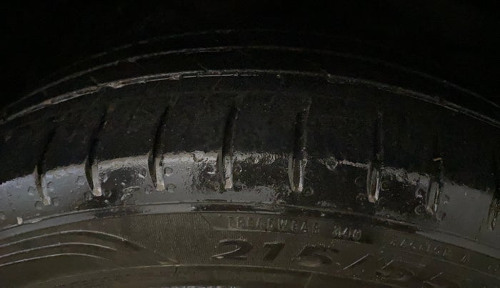 2023 MG HECTOR SHARP PRO 1.5 PETROL TURBO CVT PETROL, Petrol, Automatic, 72,557 km, Right Front Tyre Tread