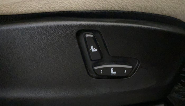 2023 MG HECTOR SHARP PRO 1.5 PETROL TURBO CVT PETROL, Petrol, Automatic, 72,557 km, Driver Side Adjustment Panel